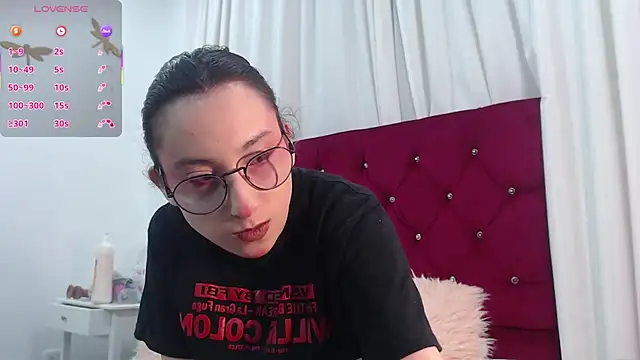 little  amy  online show from October 18, 2025, 8:00 pm