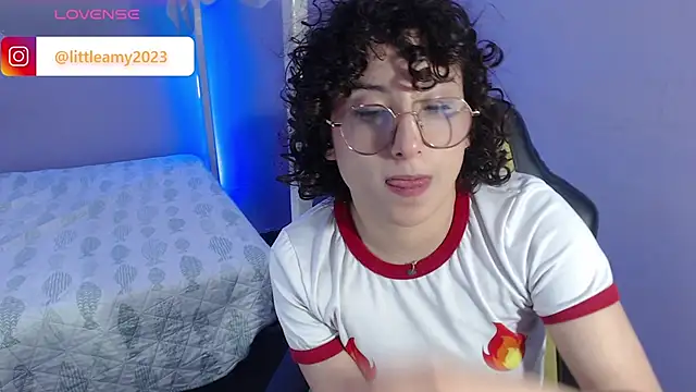 little  amy  online show from February 16, 2025, 1:58 am