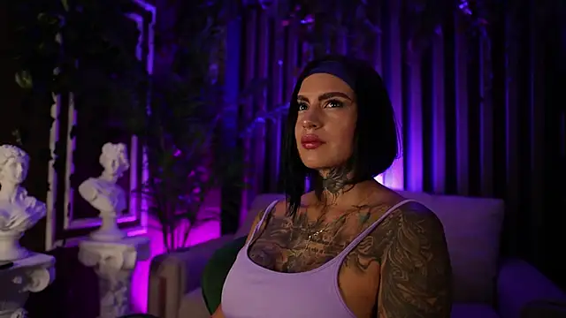 Snapshot of Kleeopatra_ chatting on September 24, 2025, 4:19 am Kleeopatra  online show from September 24, 2025, 4:19 am