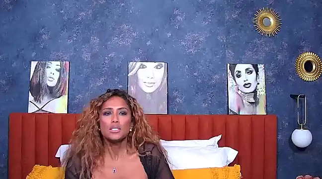 Snapshot of ShanialaFrancaise chatting on February 19, 2025, 7:16 pm ShanialaFrancaise online show from February 19, 2025, 7:16 pm