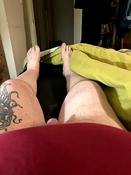  online show from November 12, 2025, 9:18 pm