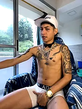 Hardcockboysxxx online show from November 27, 2025, 5:35 pm