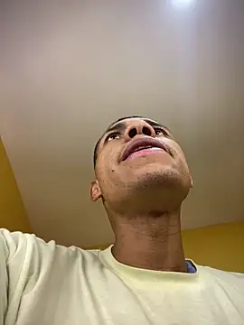 MoiseXxx 777 online show from March 14, 2025, 7:26 am