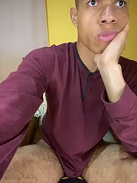 MoiseXxx 777 online show from September 30, 2025, 5:02 am