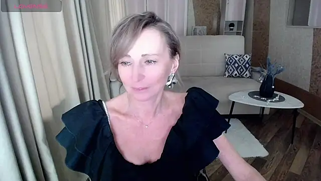 HornyMilf 777 online show from February 9, 2025, 12:19 pm