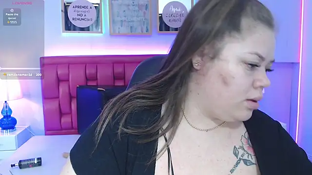 Snapshot of Charming_girl69 chatting on March 20, 2025, 12:22 pm Charming girl69 online show from March 20, 2025, 12:22 pm