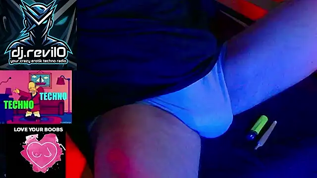 RevilO1180 online show from April 16, 2026, 2:45 am