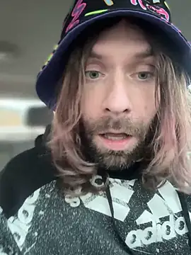 Snapshot of 4kUsh2Fashion0 chatting on March 6, 2025, 12:30 pm 4kUsh2Fashion0 online show from March 6, 2025, 12:30 pm