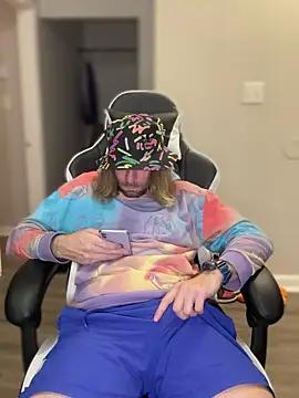 Snapshot of 4kUsh2Fashion0 chatting on January 5, 2025, 1:03 am 4kUsh2Fashion0 online show from January 5, 2025, 1:03 am