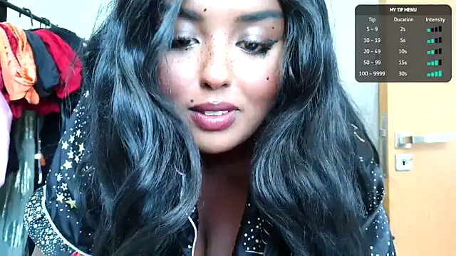 SiminFox online show from May 27, 2026, 12:23 pm