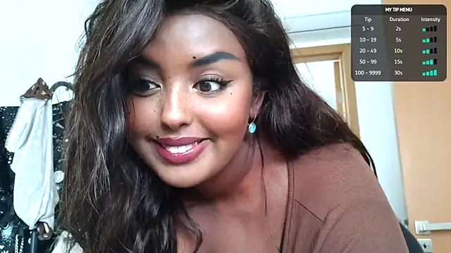 SiminFox online show from May 25, 2026, 10:36 am