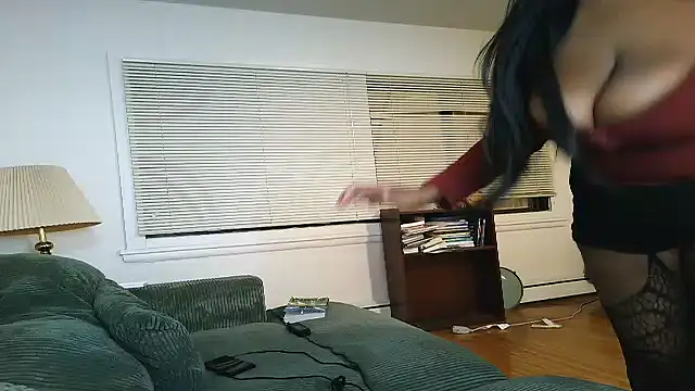 SiminFox online show from February 7, 2026, 4:31 am