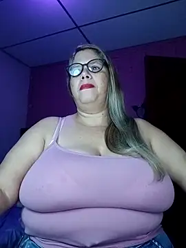EllisW8 online show from September 16, 2025, 11:11 am