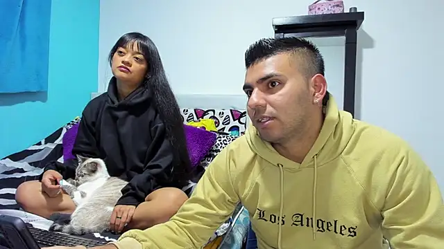 2ScarletandRyan8 online show from March 19, 2025, 10:00 am