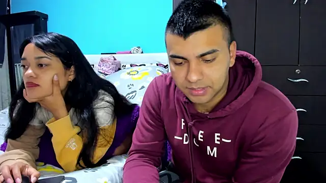 2ScarletandRyan8 online show from October 29, 2025, 10:03 am