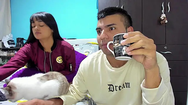 2ScarletandRyan8 online show from February 15, 2026, 10:03 am