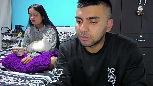 2ScarletandRyan8 online show from March 13, 2026, 9:58 am