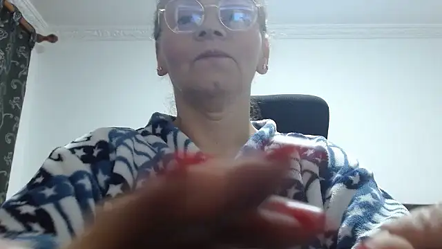 asleycavta online show from October 5, 2025, 10:33 pm