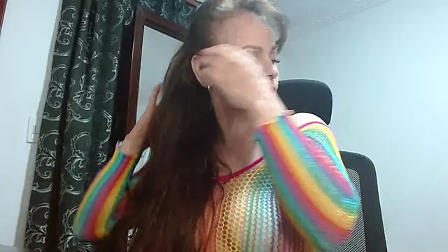 asleycavta online show from October 19, 2025, 6:43 pm