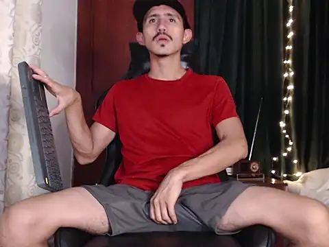 Snapshot of HomeAloneK chatting on September 22, 2025, 7:20 pm HomeAloneK online show from September 22, 2025, 7:20 pm