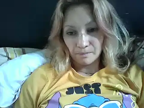 Snapshot of Paulita_x3 chatting on February 4, 2025, 4:39 pm Paulita x3 online show from February 4, 2025, 4:39 pm