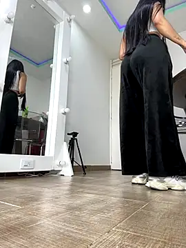 Lexa queen online show from December 5, 2025, 7:45 pm