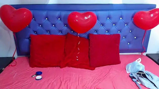 Snapshot of kiwii_nasty chatting on February 14, 2025, 10:47 pm kiwii nasty online show from February 14, 2025, 10:47 pm