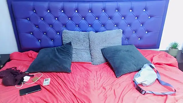 Snapshot of kiwii_nasty chatting on February 27, 2025, 1:30 am kiwii nasty online show from February 27, 2025, 1:30 am