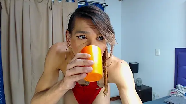 Snapshot of kiwii_nasty chatting on March 15, 2025, 12:47 am kiwii nasty online show from March 15, 2025, 12:47 am