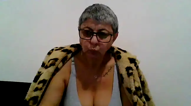 roseblak42 online show from March 3, 2025, 6:56 pm