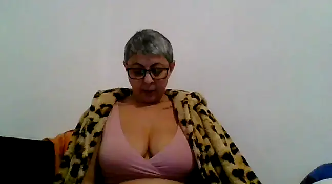 roseblak42 online show from February 23, 2025, 4:57 pm