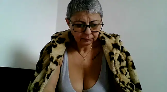 roseblak42 online show from February 16, 2025, 10:21 am