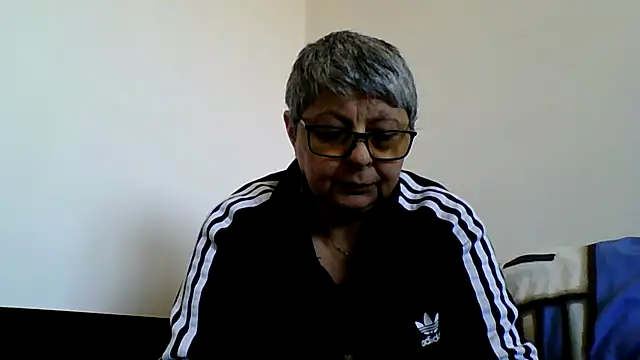 roseblak42 online show from March 12, 2026, 2:43 pm