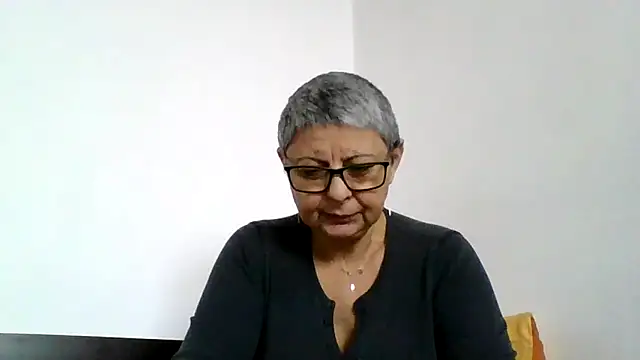 roseblak42 online show from December 20, 2025, 10:29 am