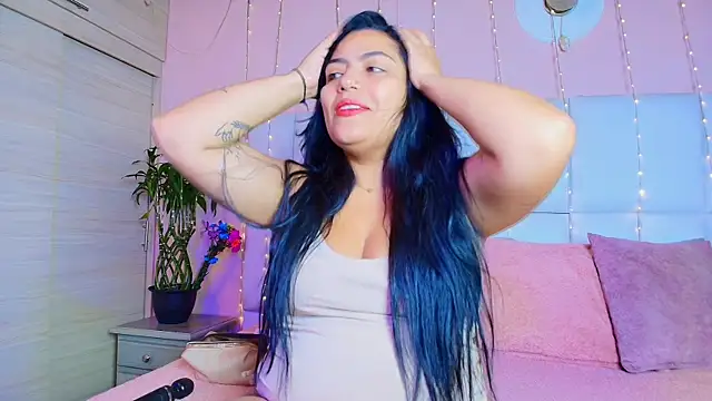 Snapshot of kiana_cream chatting on March 12, 2025, 12:36 pm kiana cream online show from March 12, 2025, 12:36 pm