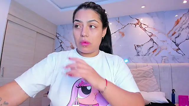 Snapshot of kiana_cream chatting on January 17, 2026, 11:58 am kiana cream online show from January 17, 2026, 11:58 am