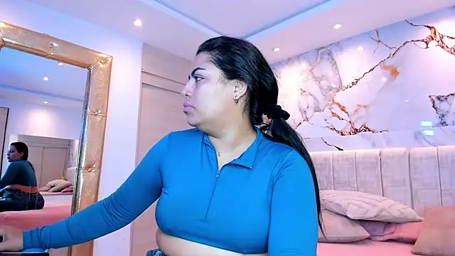 kiana cream online show from March 23, 2026, 11:32 am