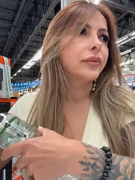  Abril-Office1 online show from May 22, 2026, 3:32 pm
