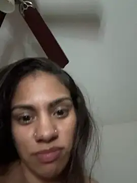 Snapshot of DiamondBabii69 chatting on May 6, 2026, 8:40 am DiamondBabii69 online show from May 6, 2026, 8:40 am