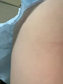 Snapshot of Ruby_bear chatting on October 5, 2025, 4:36 am Ruby bear online show from October 5, 2025, 4:36 am