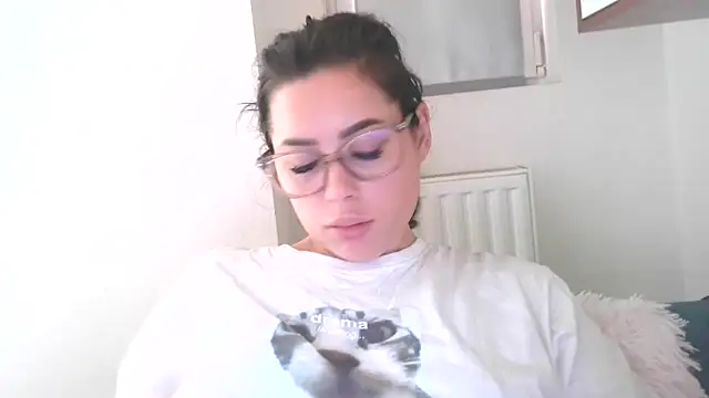 Snapshot of LovelyJulliette chatting on October 30, 2025, 12:03 pm LovelyJulliette online show from October 30, 2025, 12:03 pm