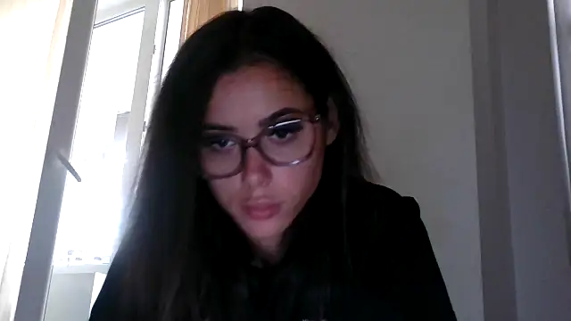 Snapshot of LovelyJulliette chatting on October 16, 2025, 11:51 am LovelyJulliette online show from October 16, 2025, 11:51 am