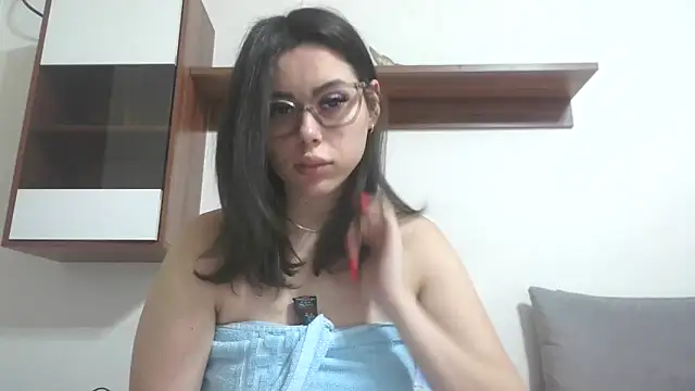 LovelyJulliette online show from March 23, 2026, 3:23 pm