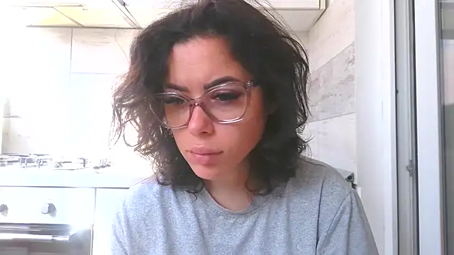 Snapshot of LovelyJulliette chatting on October 20, 2025, 11:22 am LovelyJulliette online show from October 20, 2025, 11:22 am