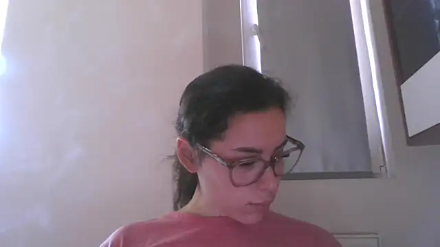 Snapshot of LovelyJulliette chatting on October 31, 2025, 1:08 pm LovelyJulliette online show from October 31, 2025, 1:08 pm