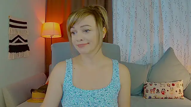 Snapshot of NandiSmile chatting on September 25, 2025, 6:30 am NandiSmile online show from September 25, 2025, 6:30 am