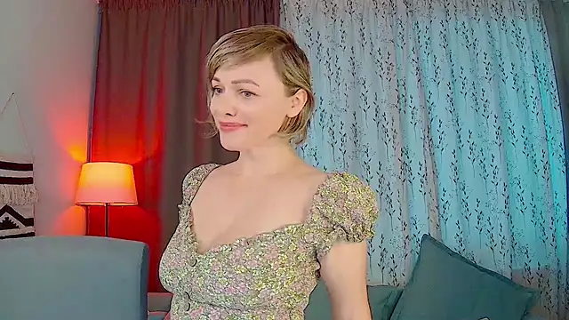 Snapshot of NandiSmile chatting on November 20, 2025, 8:48 am NandiSmile online show from November 20, 2025, 8:48 am