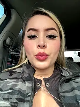 Snapshot of natashasweet chatting on September 18, 2025, 10:02 pm natashasweet online show from September 18, 2025, 10:02 pm