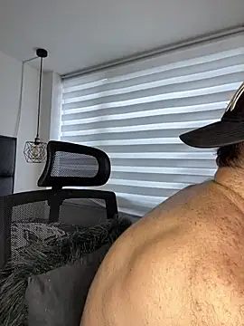 ADONIS ART01 online show from November 5, 2025, 2:20 pm