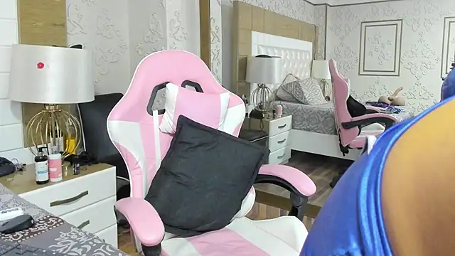 TaraaHot online show from March 22, 2026, 2:15 am